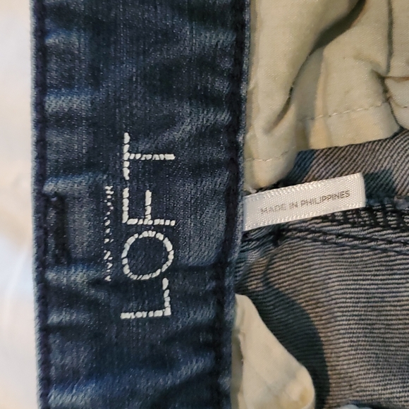 LOFT MODERN FLARE DARK WASH JEANS SIZE  8 TALL - Picture 2 of 6